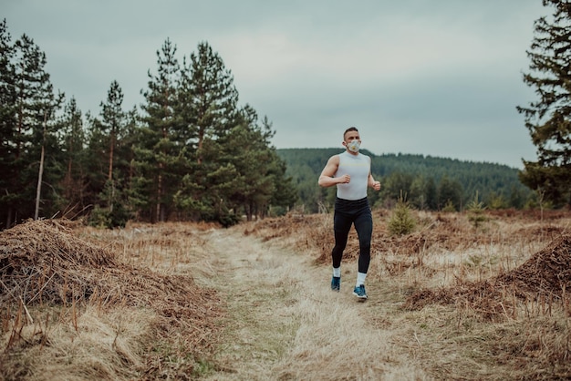 Man training with a mask due to the corona virus