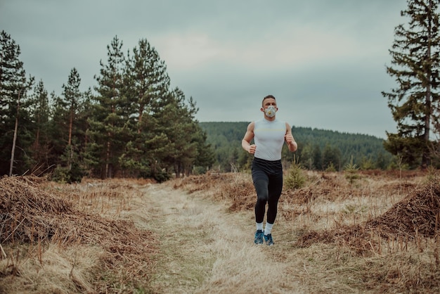 Man training with a mask due to the corona virus