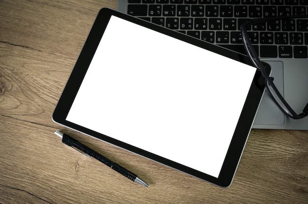 Man working on his laptop with blank copy space Laptop with blank screen Mock up Blank screen computer