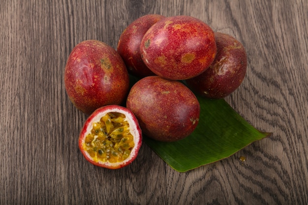 Maracuya - Tropical famous passion fruit