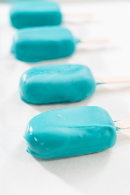 Mermaid cakesicles