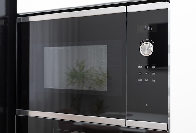 Microwave oven built in with touch control and time display