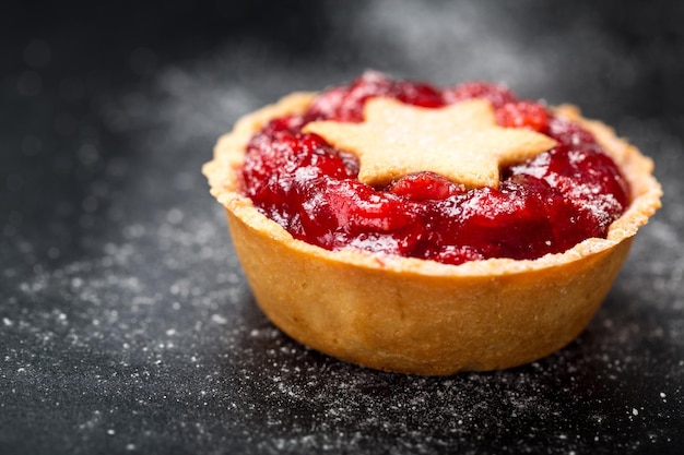 Mince pie pie christmas tart fruit powdered sugar dessert