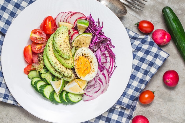 Mixed chef's salad.Mixed chef's salad.Avocado