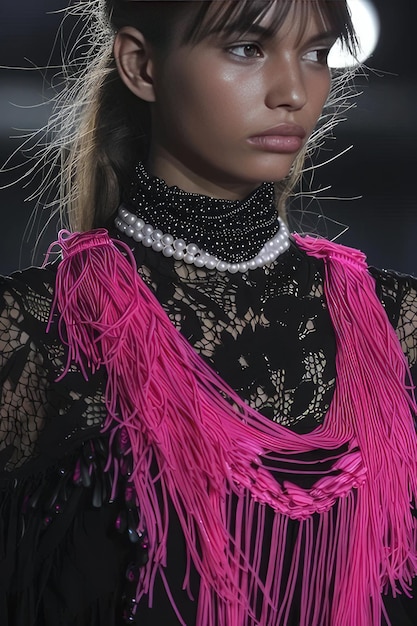 Photo a model wearing a pink fringe