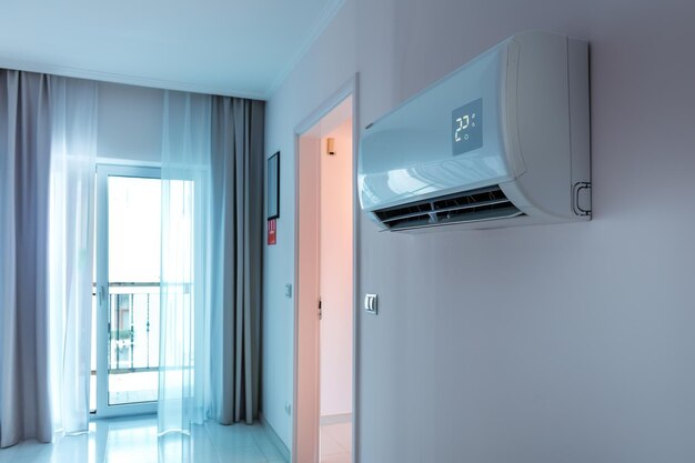 Photo modern air conditioner in a bright room