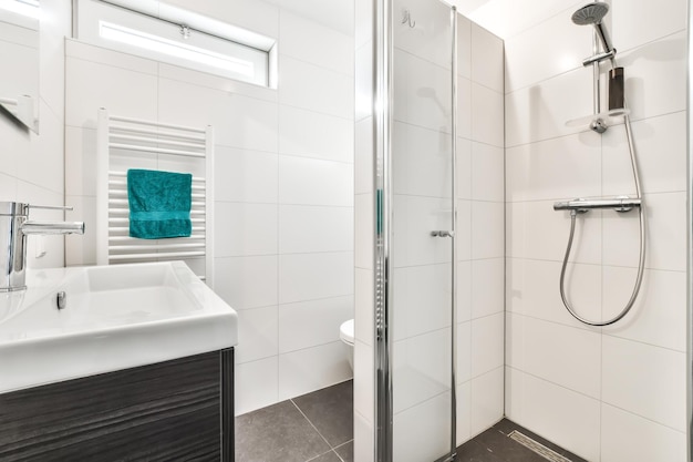 Modern shower stall