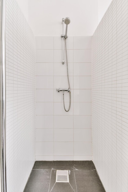 Modern shower stall