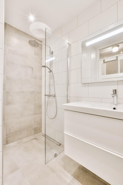 Modern shower stall