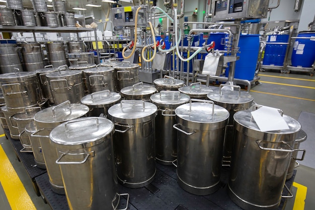 Modern small tanks cream cellar with stainless steel tanks factory fermenter.