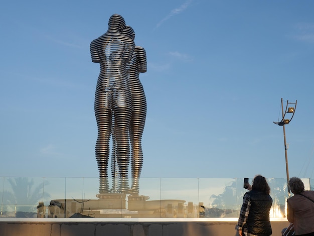 Monument to Ali and Nino in Batumi Metal construction An interesting monument Photographing tourists