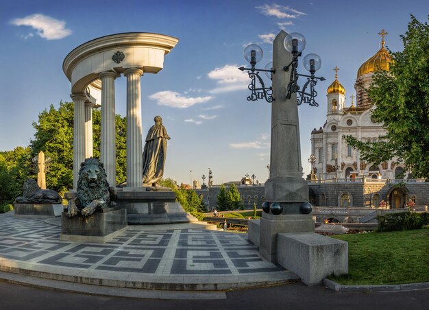 A monument to Emperor Alexander and the Cathedral of Christ the Savior in Central Moscow