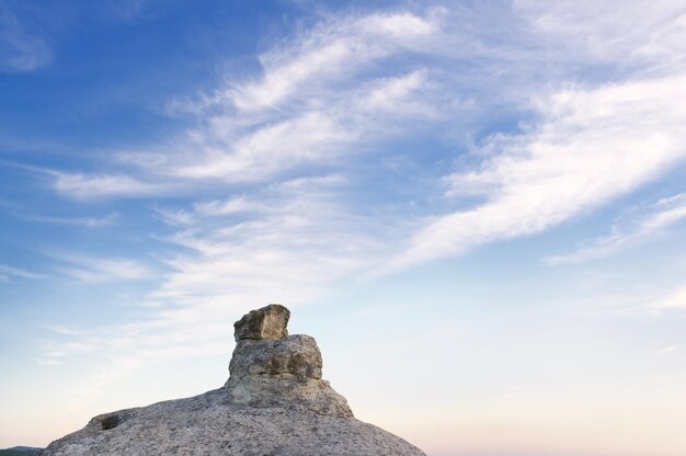 Photo mountain during sunrise