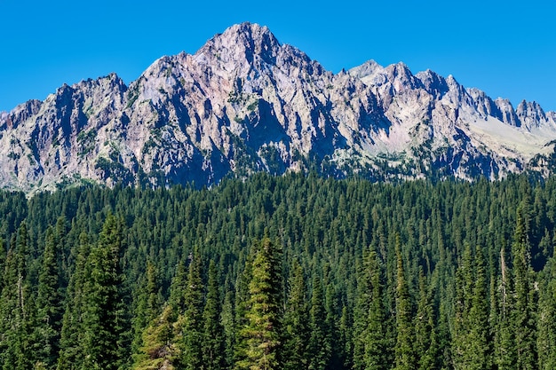 a mountain is in the background with a mountain in the background