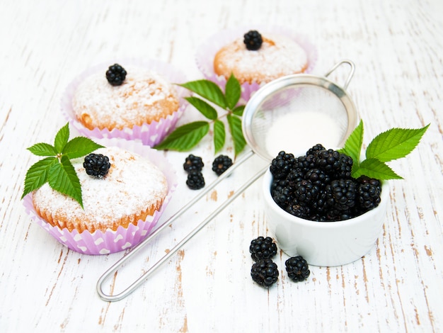 Muffins with blackberry