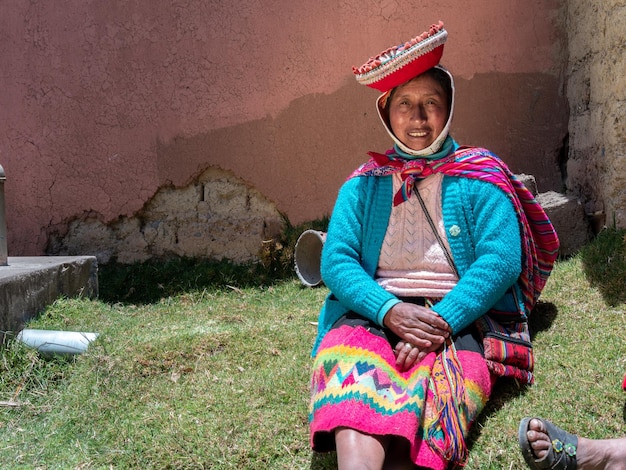 Mujeres Andinas con Trajes Tipicos de Cusco