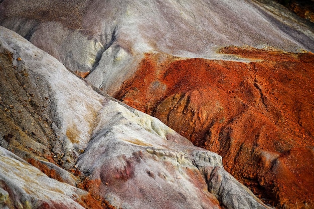 Photo multicolored geological formations in rio tinto huelva