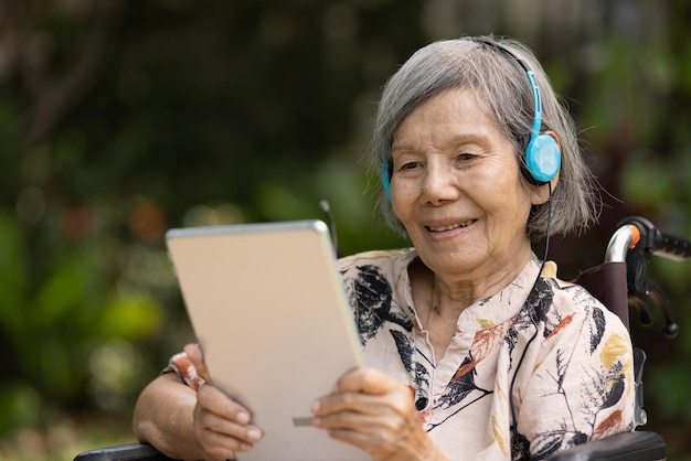 Music therapy in dementia treatment on elderly woman