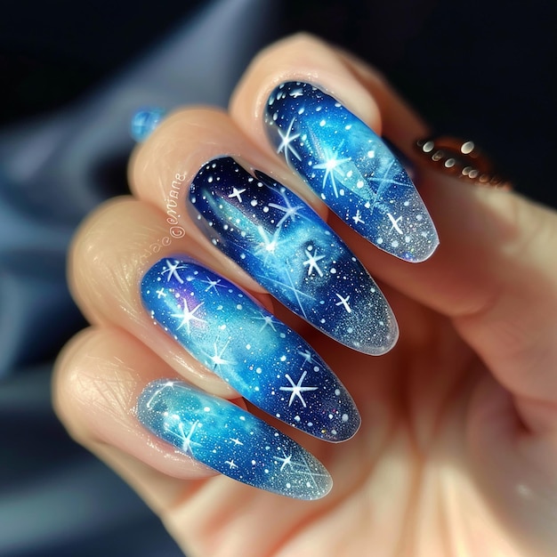 nail art of A part of the clear summer sky is cut open to reveal the starry sky A part of the clear