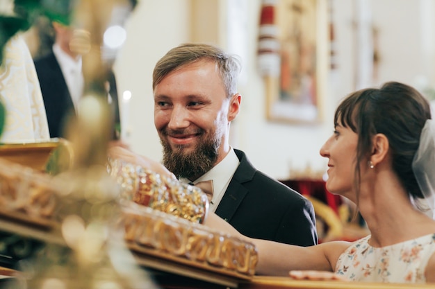 Newlyweds give an oath before God in the church