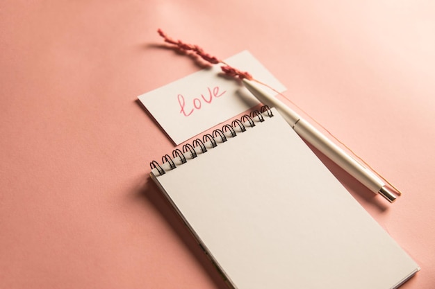 Note left on love notepad