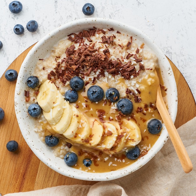 Oatmeal with berries and fruits