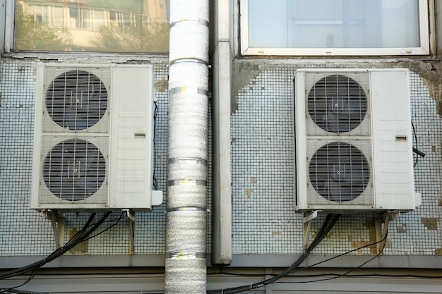 Office air conditioners for ventilation and air cooling