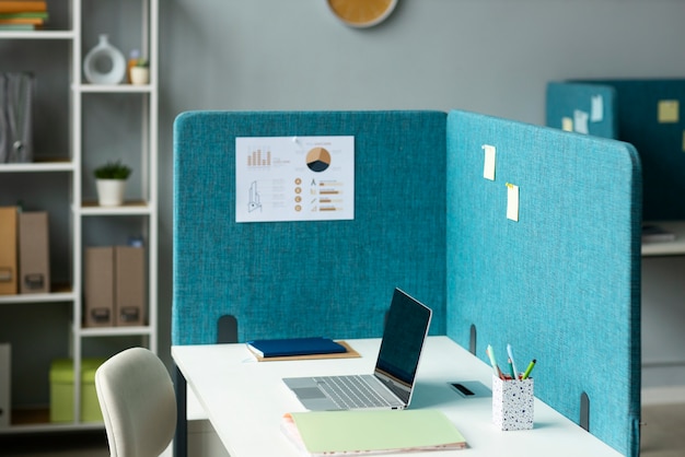 Office arrangement with partitions