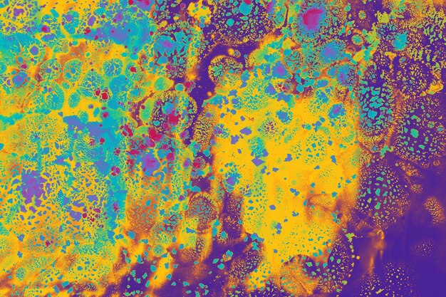 Oil bubbles inside water base form patterns