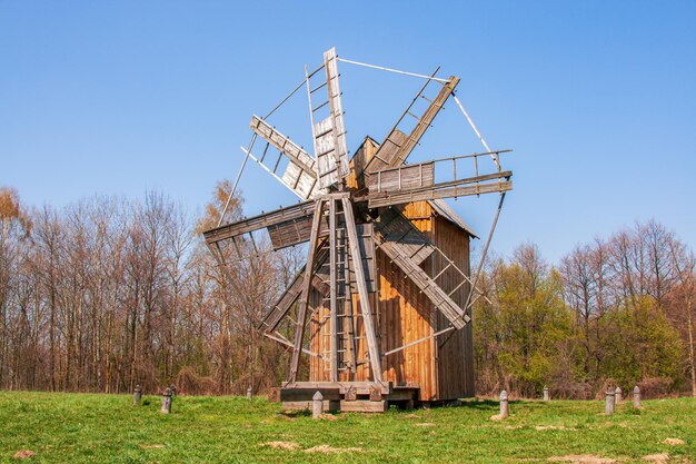 Photo an old mill in belarus eastern europe