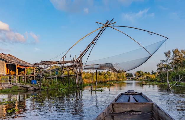 One day in the wetlands fishery community