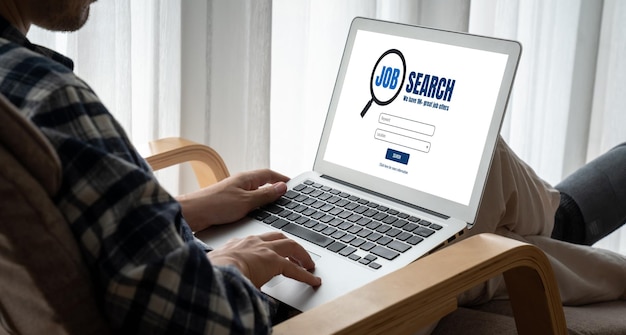 Online job search on modish website for worker to search for job opportunities