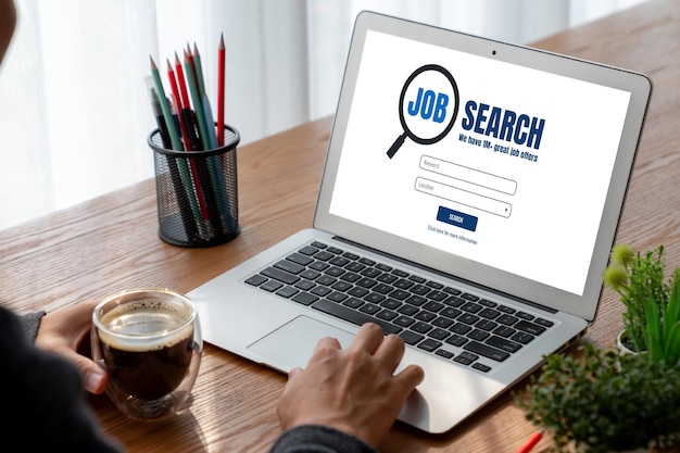 Online job search on modish website for worker to search for job opportunities