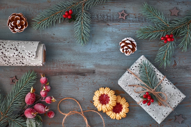 Packing cookies as Christmas gifts