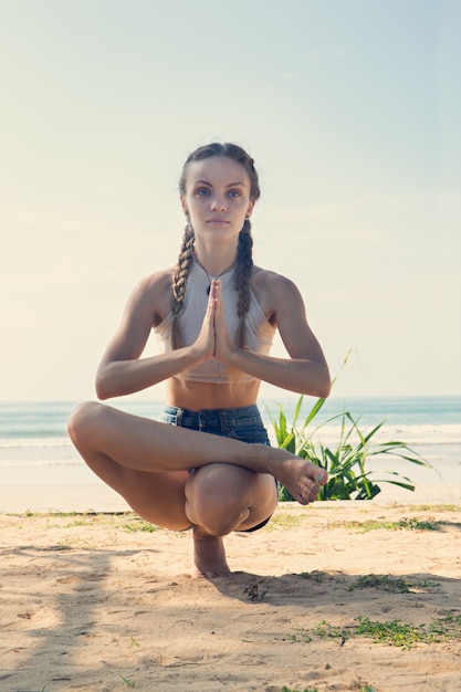 Padangustha Padma Utkatasana