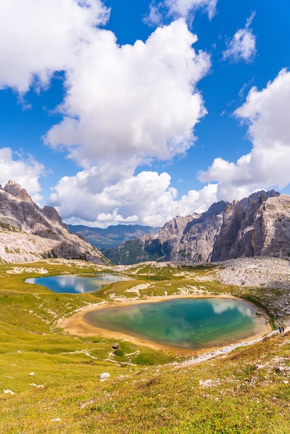 Paisaje en los alpes italianos los dolomitas