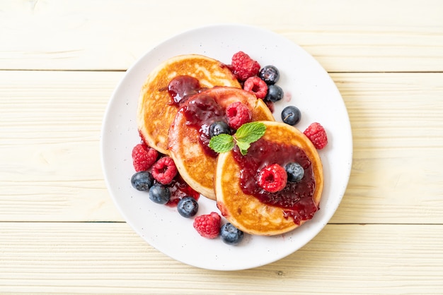 pancake with fresh raspberries and blueberries