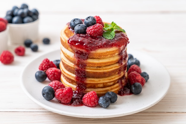 pancake with fresh raspberries and blueberries