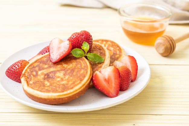 pancake with fresh strawberries