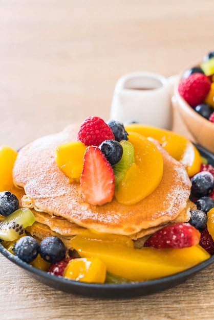 pancake with mix fruits