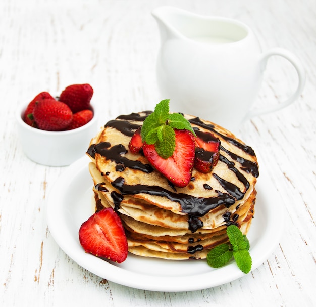 Pancakes with strawberries