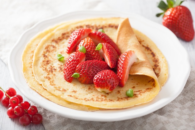 Pancakes with strawberry