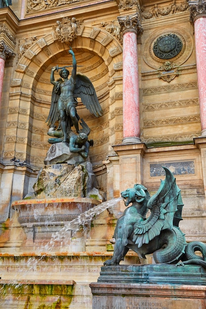 Paris Saint Michel fontaine France