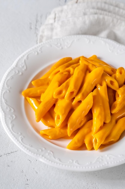 Pasta with cheese sauce