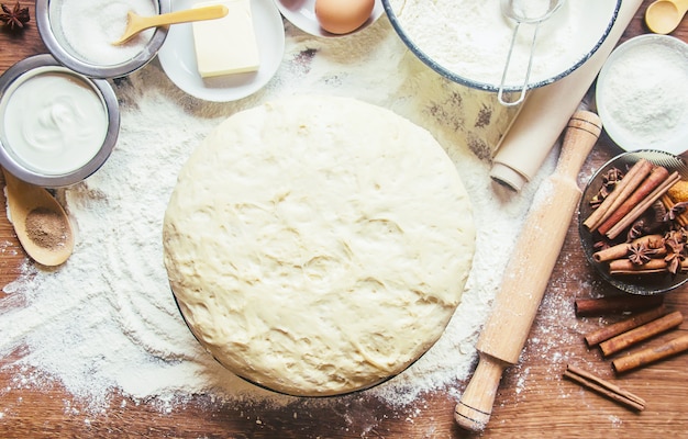 Pastry, cakes, cook their own hands. Selective focus.