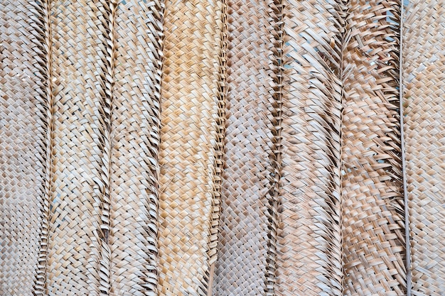 Pattern weaving of coconut leaves 