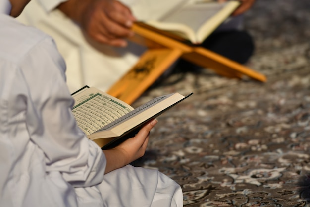 people reading the holy Quran