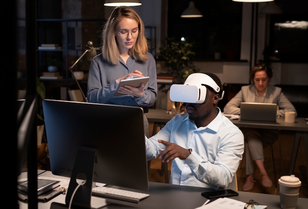 People testing vr glasses