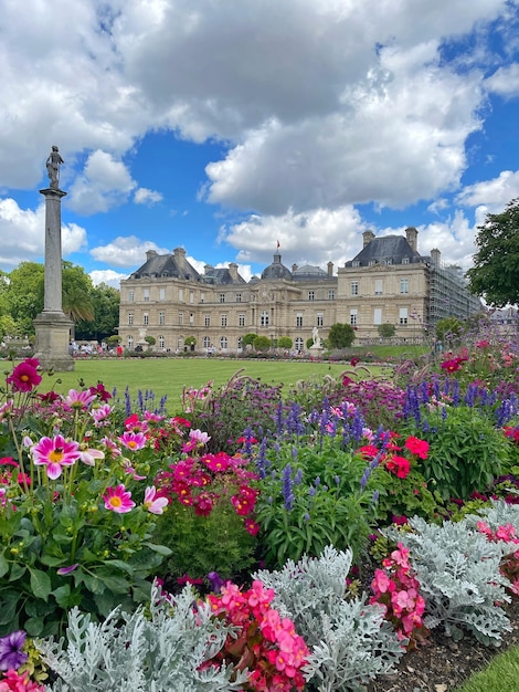 Photo Luxembourg Garden. Palace