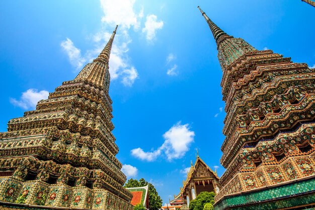 Photo phra maha chedi si ratchakan at wat pho in bangkok thailand